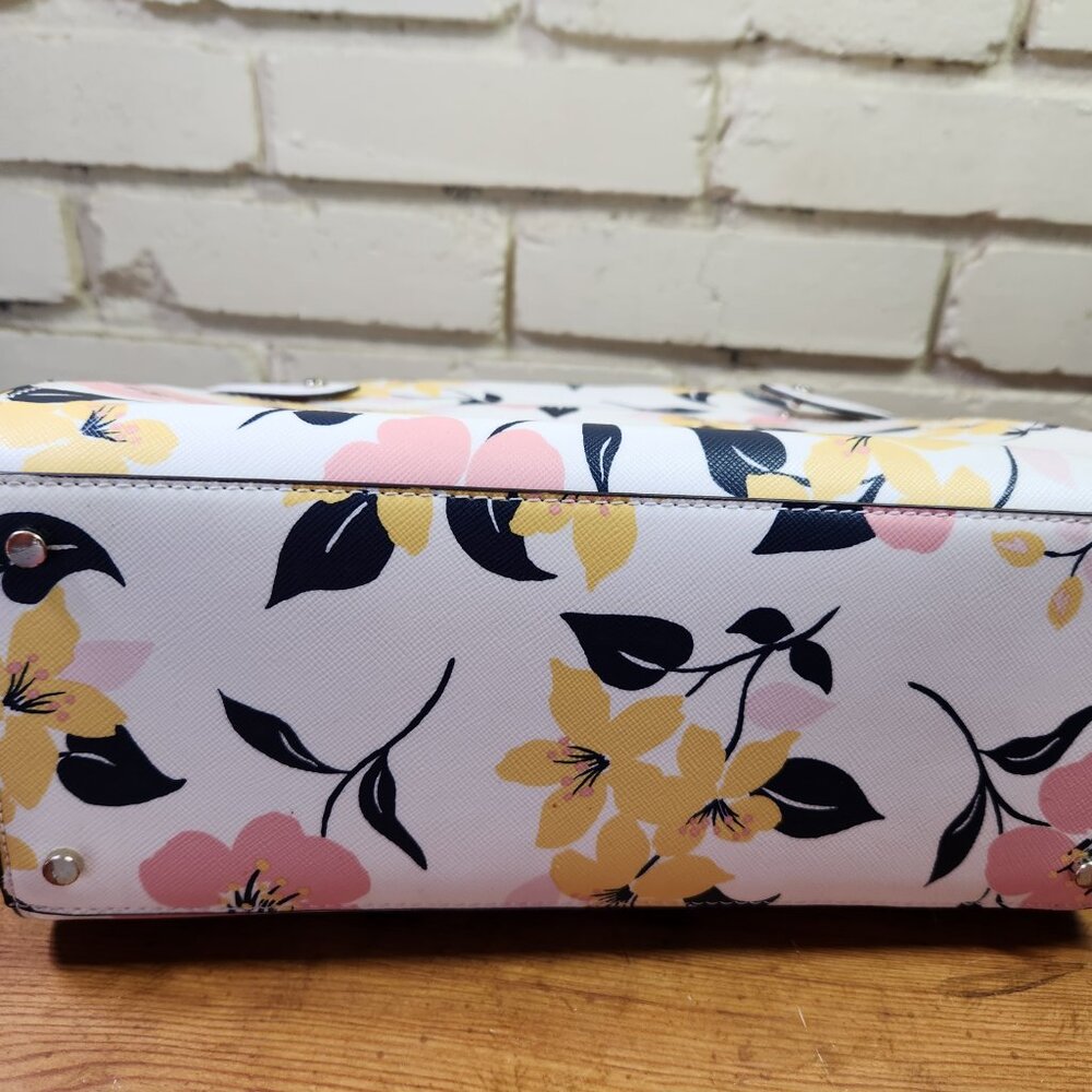 Like New Kate Spade New York Staci Floral Shoulder Bag Purse - Picture 11 of 15